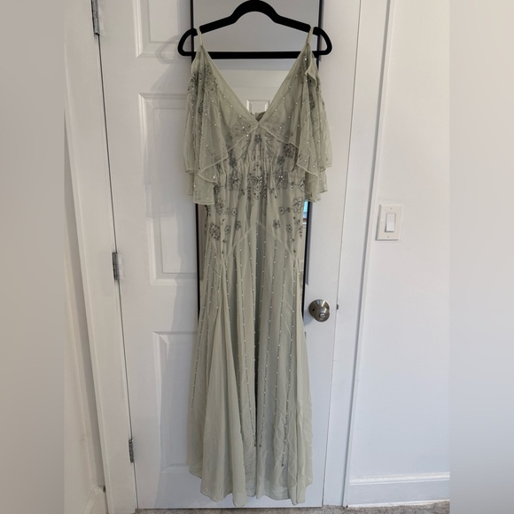 Elegant Mint Maternity Cape Dress - Picture 4 of 14